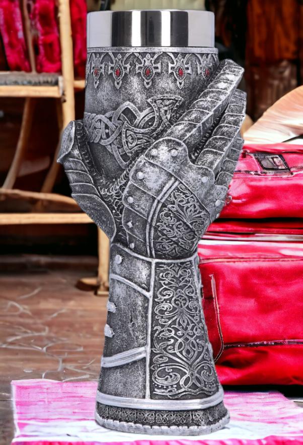 Gauntlet Goblet 23cm