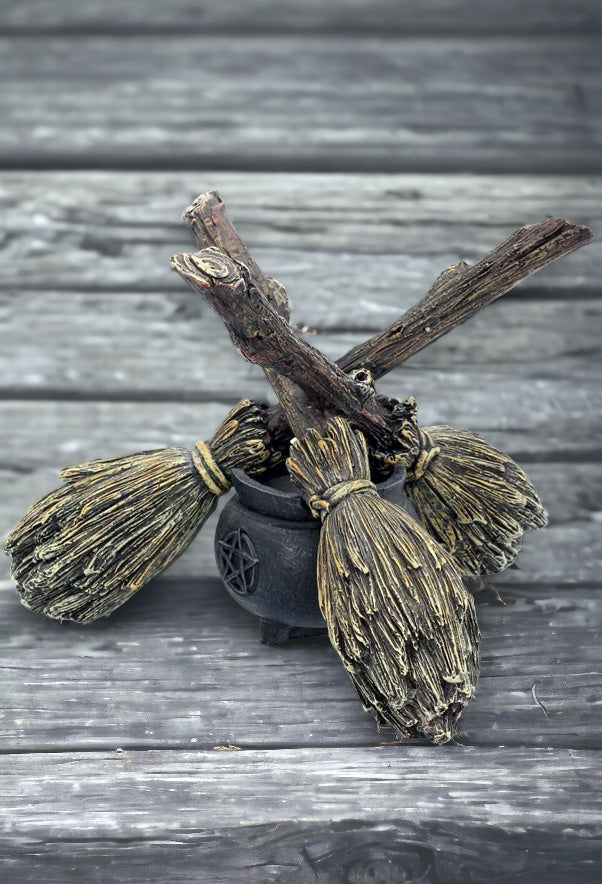 Broomstick Crystal Ball Holder 17cm