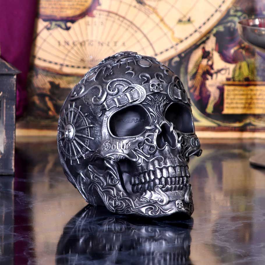 Baphomets Worship Skull 19.5cm
